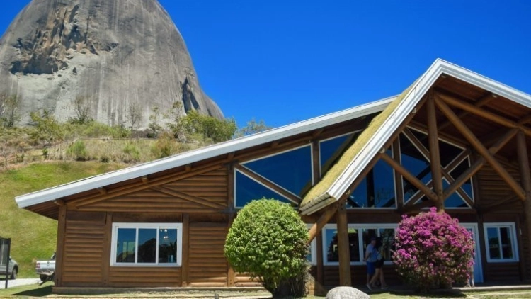 MONTANHAS CAPIXABAS - Saindo de Guarapari